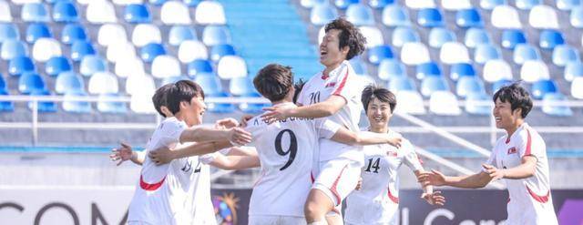 AYX体育赛事-日本女足表现出色，成功晋级世界杯半决赛