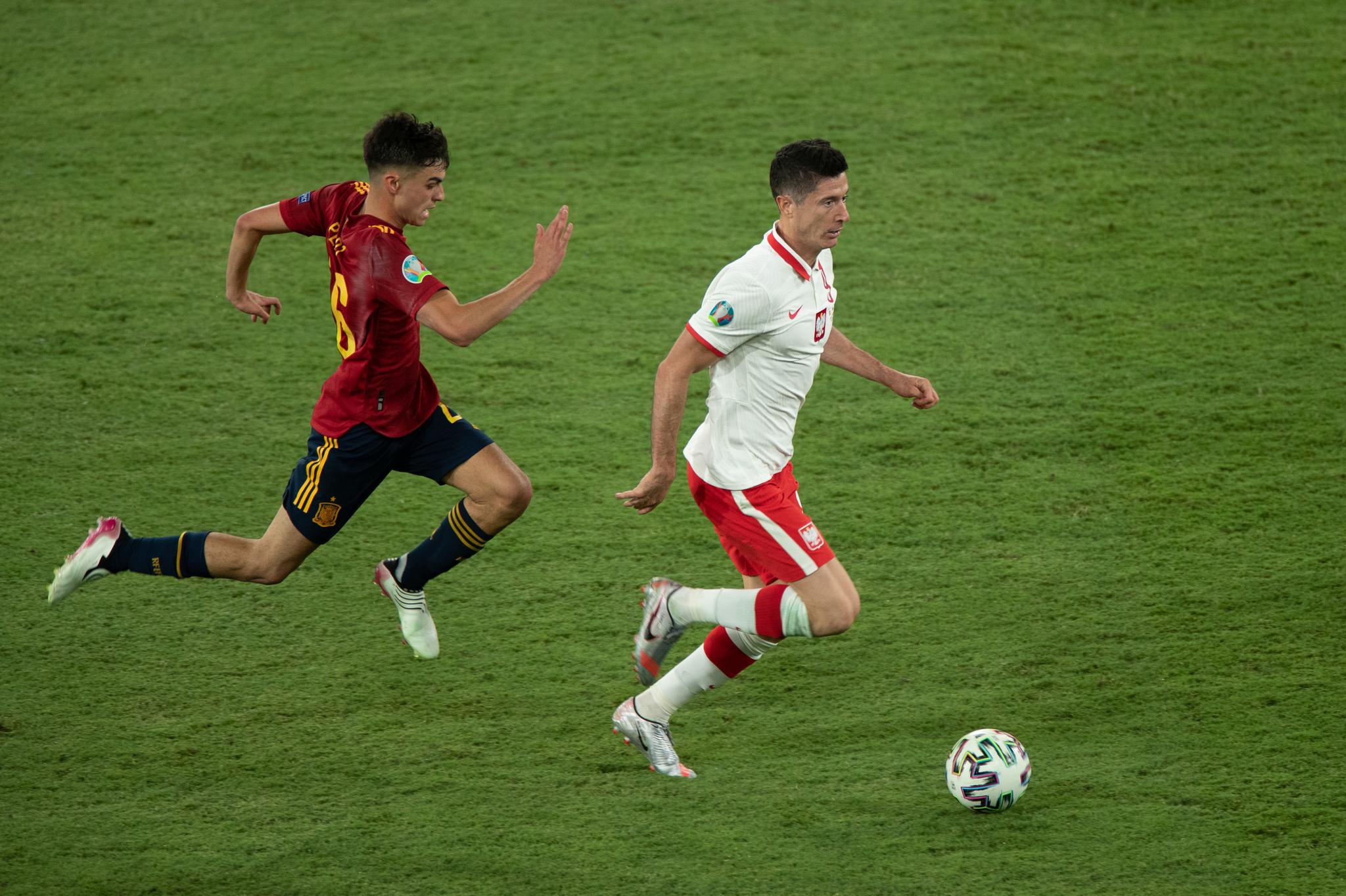 西班牙击败波兰,备受关注的胜利赛事赢得观众喝彩的简单介绍 西班牙击败波兰,备受关注的胜利赛事赢得观众喝彩的简单介绍