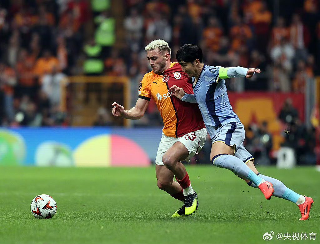 AYX体育赛事-关于AC米兰大胜云达不莱梅，赛季前景一片光明的信息