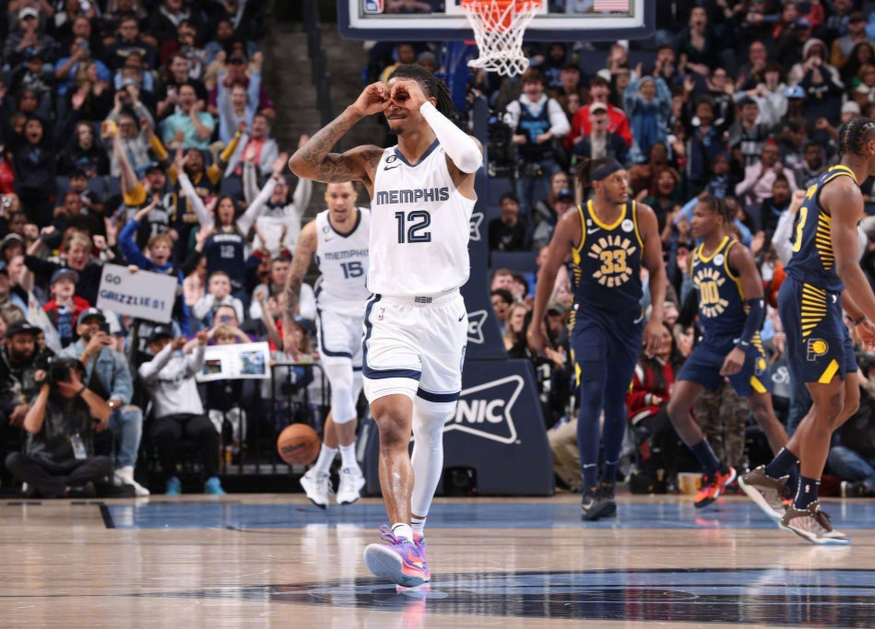 爱游戏在线-灰熊轻取步行者，莫兰特刷新纪录