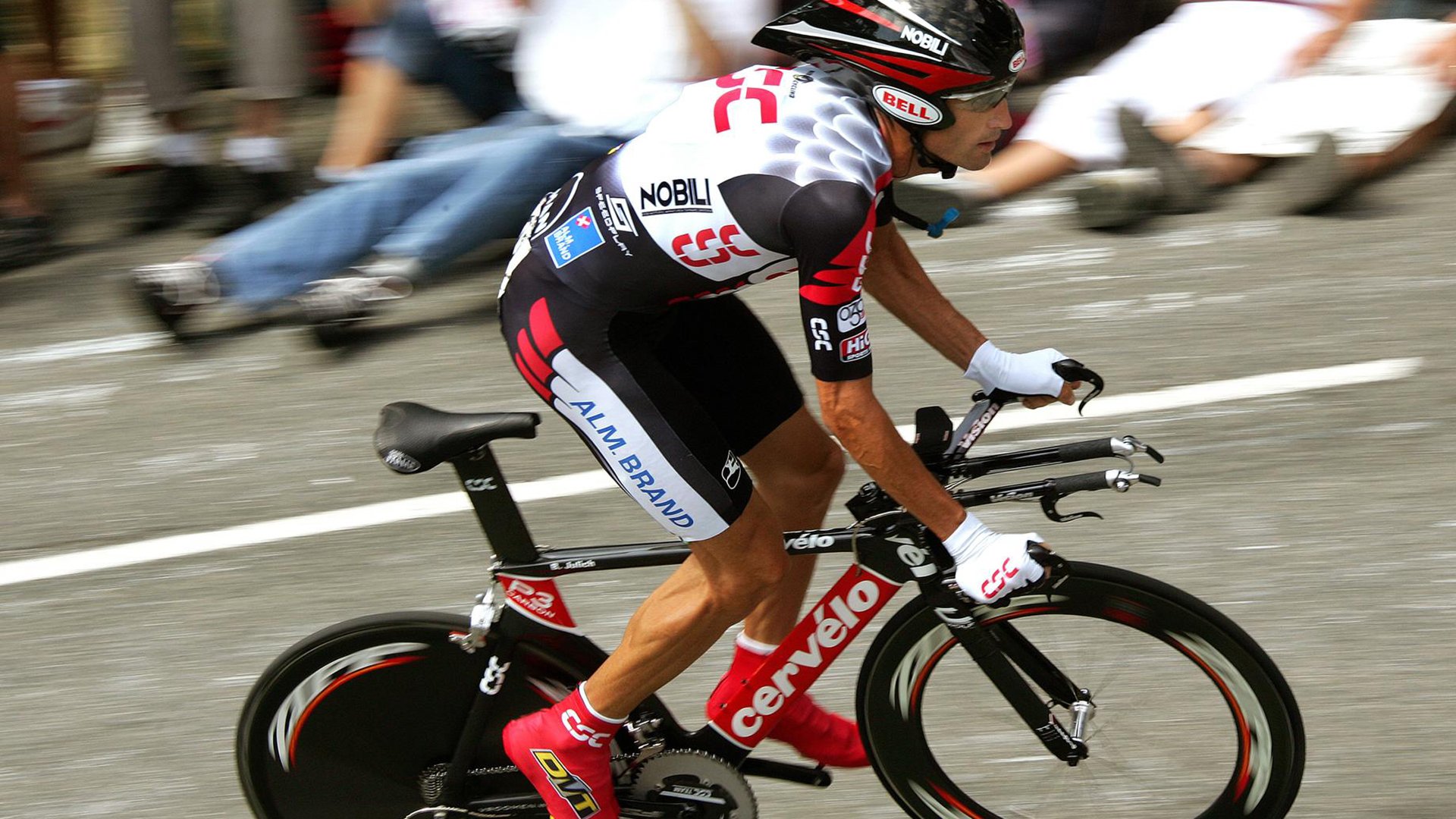 羽坛新纪元，辛杜领军日本队横扫法国，亚洲力量再崛起